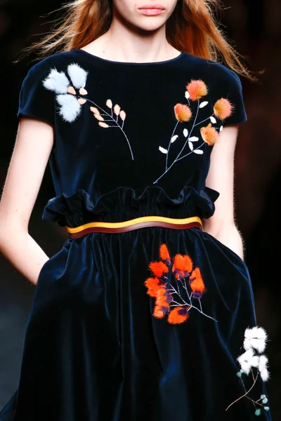 Look 94